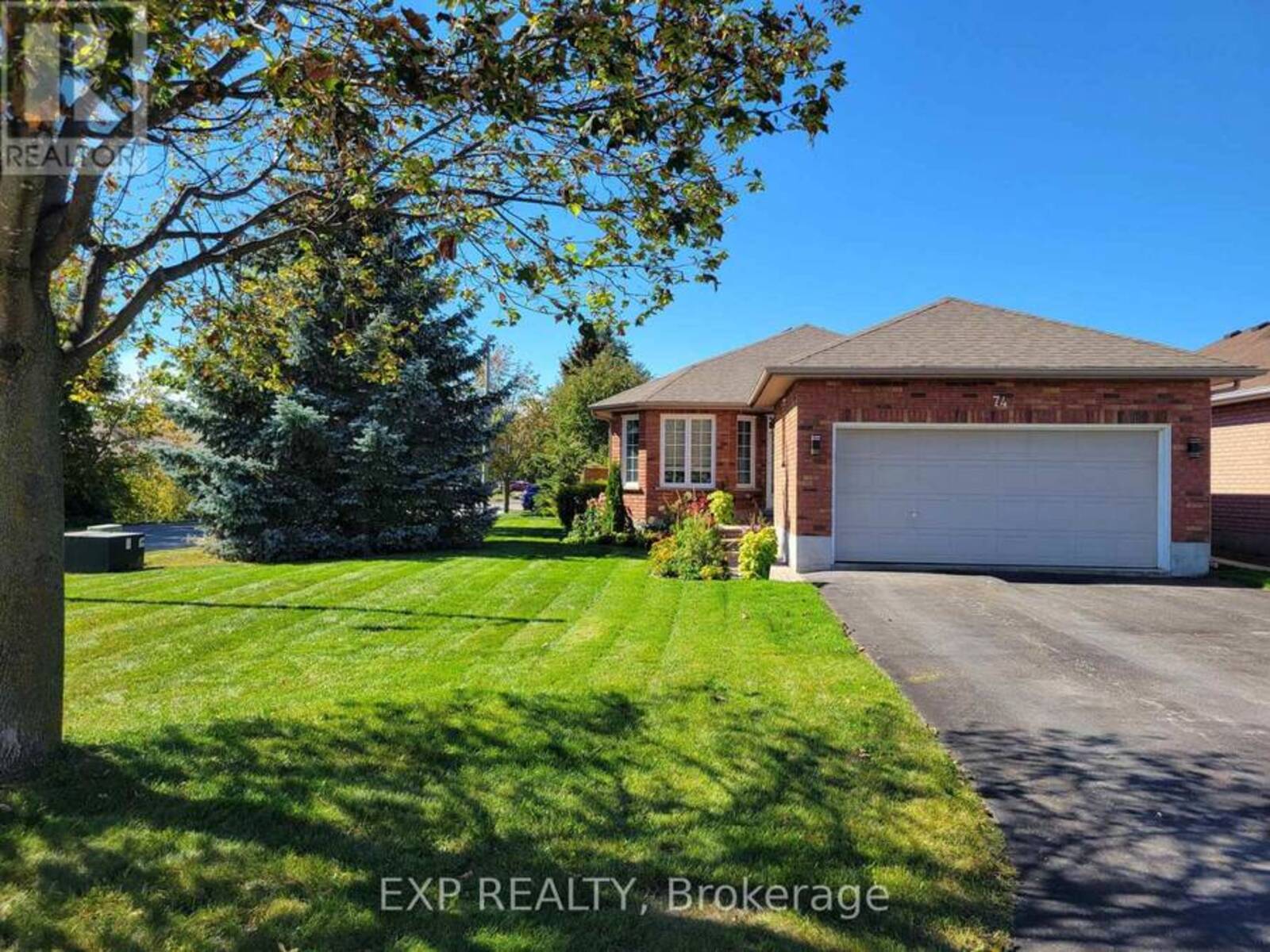 74 BUCHANAN STREET, Barrie, Ontario L4M 6B7