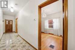 44 CONWAY AVENUE | Toronto Ontario | Slide Image Eleven