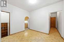 44 CONWAY AVENUE | Toronto Ontario | Slide Image Twelve