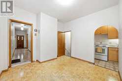 44 CONWAY AVENUE | Toronto Ontario | Slide Image Thirteen