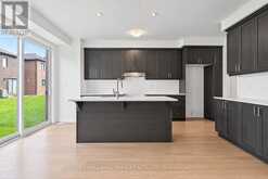 84 GRETZKY AVENUE | Barrie Ontario | Slide Image Thirteen