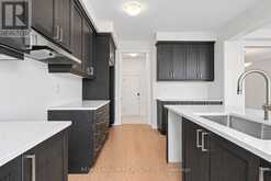 84 GRETZKY AVENUE | Barrie Ontario | Slide Image Fifteen