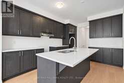 84 GRETZKY AVENUE | Barrie Ontario | Slide Image Sixteen