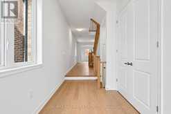 84 GRETZKY AVENUE | Barrie Ontario | Slide Image Eight
