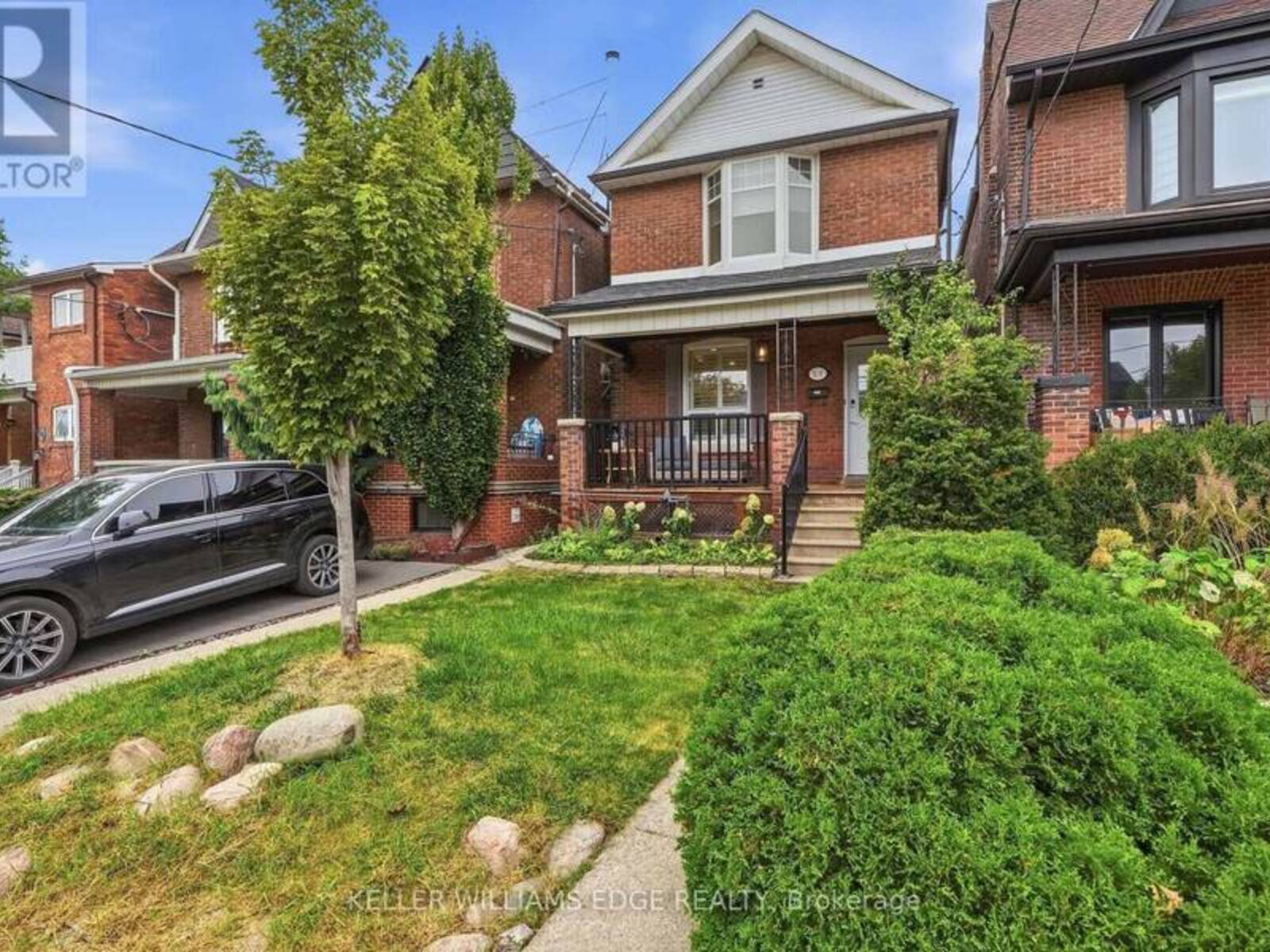 28 CONWAY AVENUE, Toronto, Ontario M6E 1H2