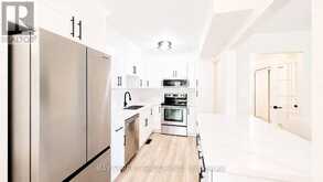 245 BROWNING TRAIL | Barrie Ontario | Slide Image Thirteen