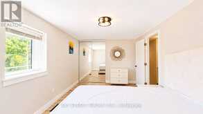 245 BROWNING TRAIL | Barrie Ontario | Slide Image Twenty