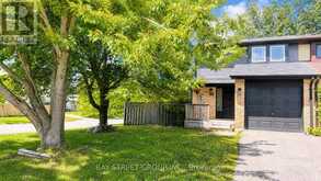 245 BROWNING TRAIL | Barrie Ontario | Slide Image Two