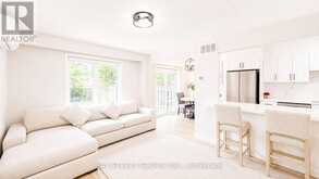245 BROWNING TRAIL | Barrie Ontario | Slide Image Seven