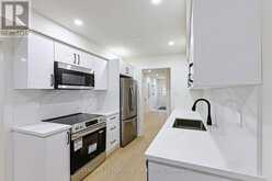 9 - 766 CARADONNA CRESCENT | Newmarket Ontario | Slide Image Twelve