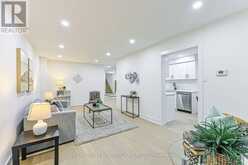 9 - 766 CARADONNA CRESCENT | Newmarket Ontario | Slide Image Seven