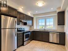 77 MCALISTER AVENUE | Richmond Hill Ontario | Slide Image Nine