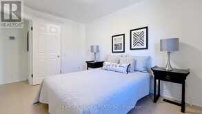 82 CENTRE STREET E | Richmond Hill Ontario | Slide Image Sixteen