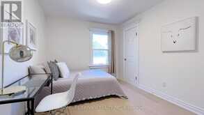82 CENTRE STREET E | Richmond Hill Ontario | Slide Image Eighteen