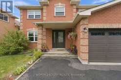213 MELBOURNE DRIVE | Bradford West Gwillimbury Ontario | Slide Image Five