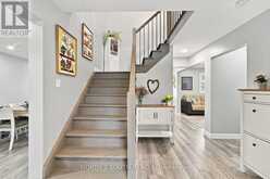 213 MELBOURNE DRIVE | Bradford West Gwillimbury Ontario | Slide Image Eight