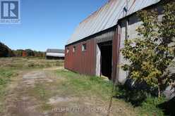 471 TRUNK ROAD | North Bay Ontario | Slide Image Sixteen