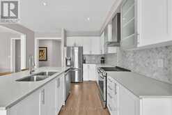 9 CONCHITA STREET | Georgina Ontario | Slide Image Eight