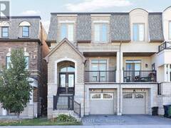 13 FATHER REDMOND WAY Toronto Ontario, M8W 0B4