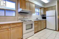 912 BLAIRHOLM AVENUE | Mississauga Ontario | Slide Image Thirteen