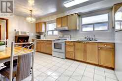 912 BLAIRHOLM AVENUE | Mississauga Ontario | Slide Image Sixteen