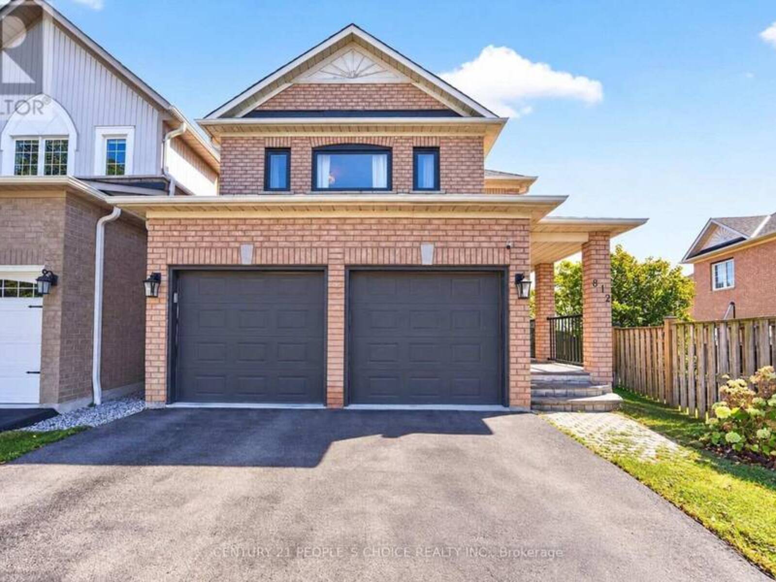 812 KNOTTY PINE GROVE, Mississauga, Ontario L5W 1K5