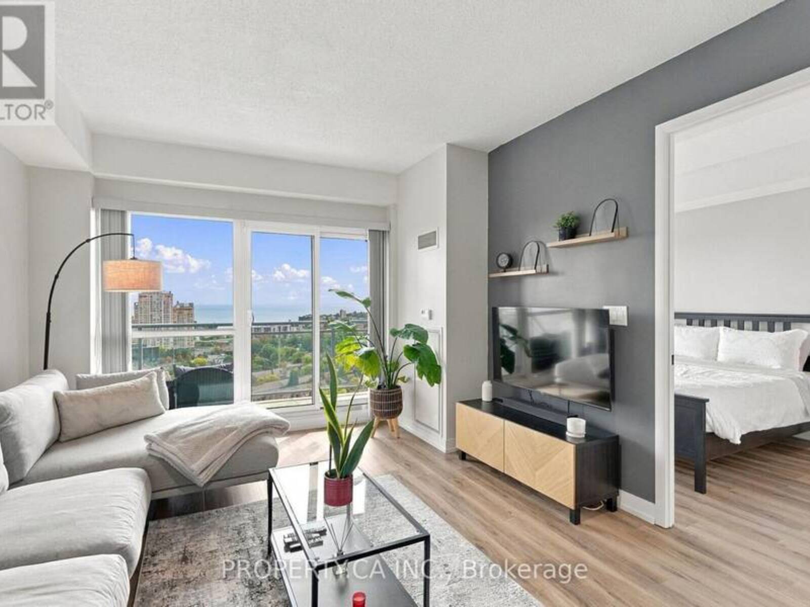 2029 - 165 LEGION ROAD N, Toronto, Ontario M8Y 0B3