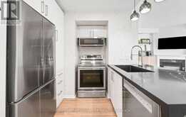 555 - 36 STADIUM ROAD | Toronto Ontario | Slide Image Twelve