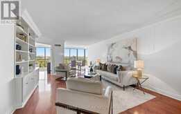 1704 - 1 CONCORDE PLACE | Toronto Ontario | Slide Image Five