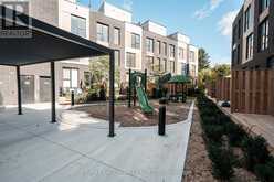 13 - 170 CLONMORE DRIVE | Toronto Ontario | Slide Image Nine