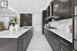 1493 FORD STRATHY CRESCENT | Oakville Ontario | Slide Image Ten