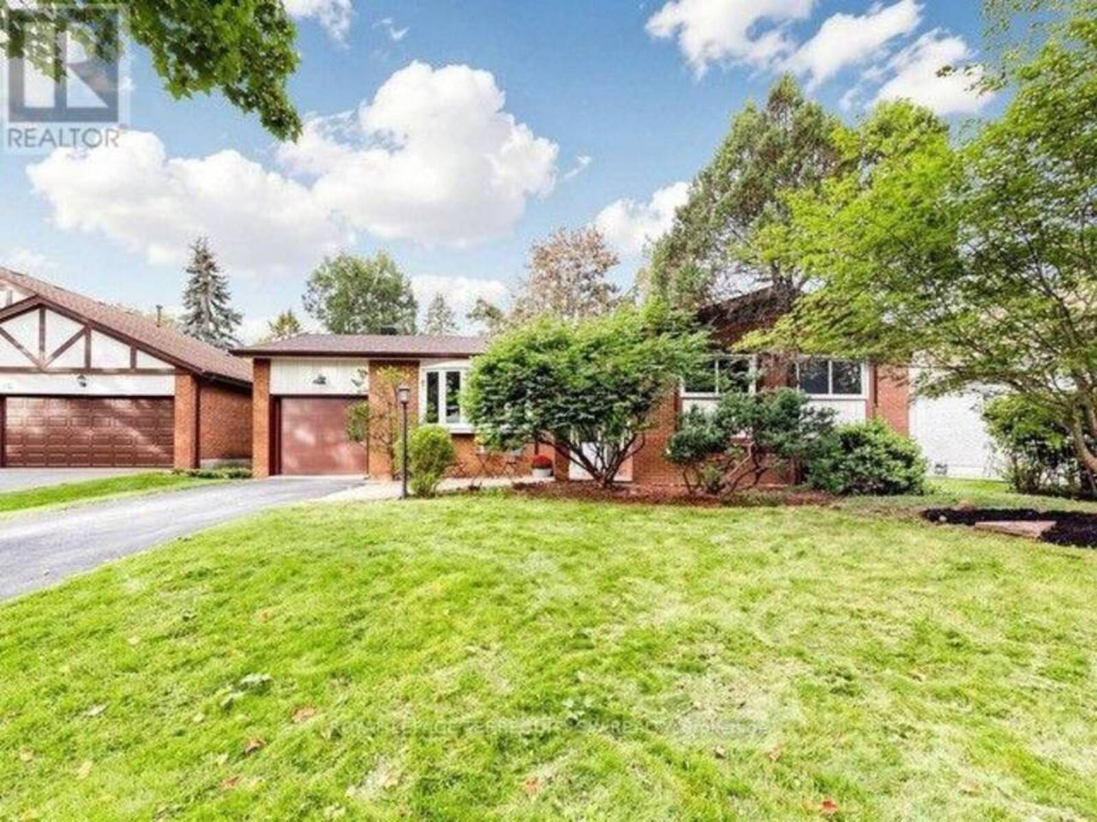 12 SIR PELLIAS TERRACE, Markham, Ontario L3P 2Z8