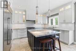 1213 LINDENROCK DRIVE | Oakville Ontario | Slide Image Thirteen
