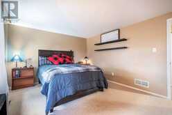 209 ELMIRA ROAD S | Guelph Ontario | Slide Image Sixteen