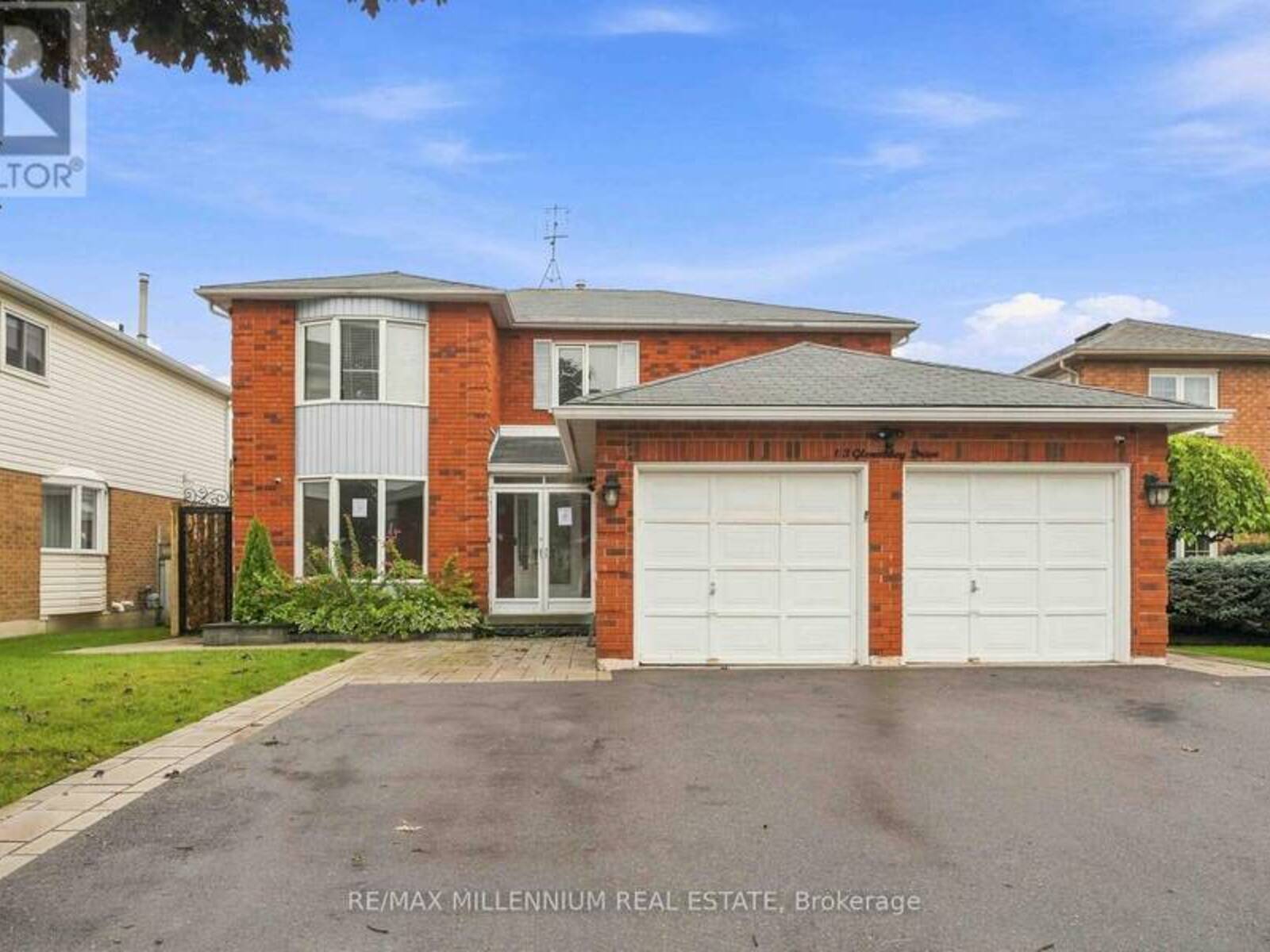 113 GLENABBEY DRIVE, Clarington, Ontario L1E 2B6