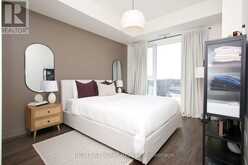 513 - 6 DAVID EYER ROAD | Richmond Hill Ontario | Slide Image Ten