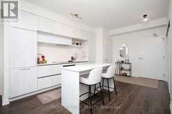 513 - 6 DAVID EYER ROAD | Richmond Hill Ontario | Slide Image Six