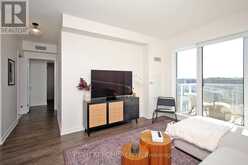 513 - 6 DAVID EYER ROAD | Richmond Hill Ontario | Slide Image Nine
