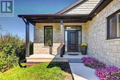 4237 MANSON LANE | Beamsville Ontario | Slide Image Three
