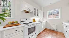 12 ANCROFT PLACE | Toronto Ontario | Slide Image Twelve