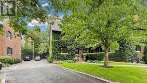 12 ANCROFT PLACE | Toronto Ontario | Slide Image Three