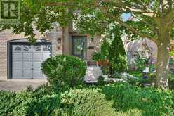 12 LANCASTER COURT | Georgina Ontario | Slide Image One
