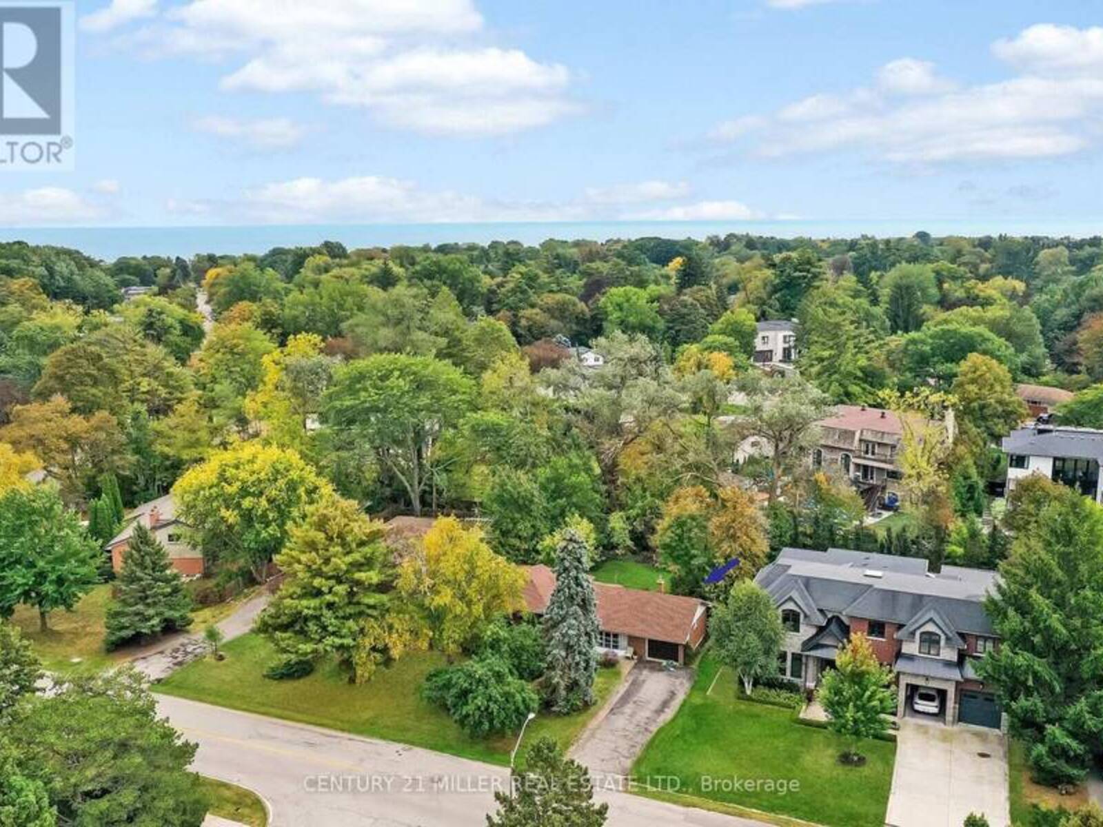 1342 SEDGEWICK CRESCENT, Oakville, Ontario L6L 1X8