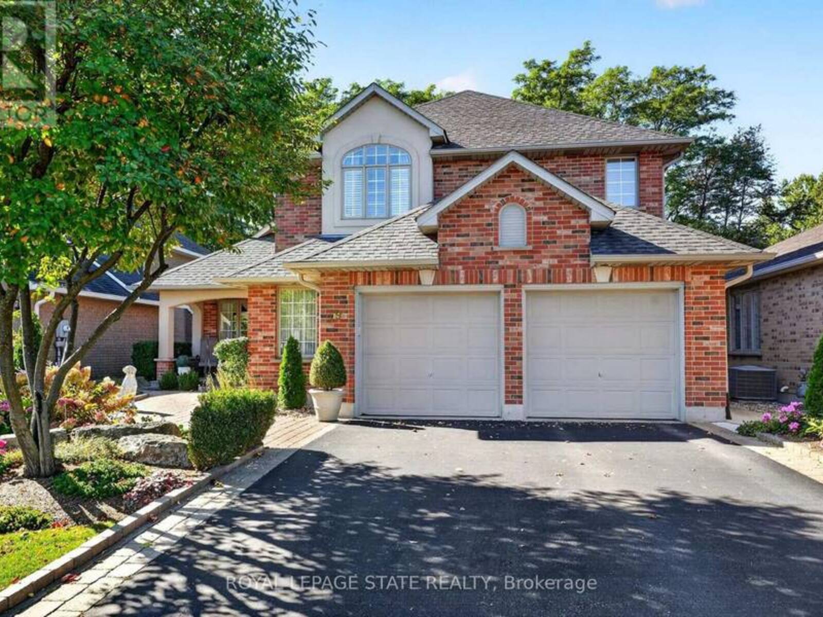 39 BELLSTONE LANE, Hamilton, Ontario L0R 1W0