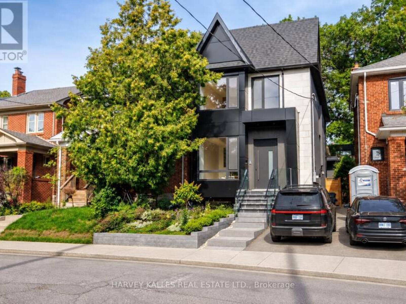 199 ARLINGTON AVENUE, Toronto, Ontario M6C 2Z4