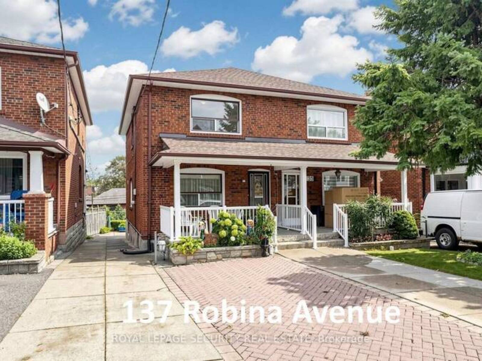 137 ROBINA AVENUE, Toronto, Ontario M6C 3Y8