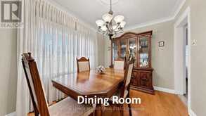 137 ROBINA AVENUE | Toronto Ontario | Slide Image Nine