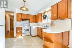 8 CARSWELL PLACE | Toronto Ontario | Slide Image Three