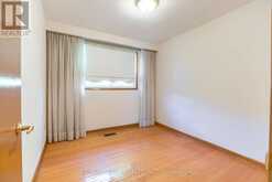 8 CARSWELL PLACE | Toronto Ontario | Slide Image Eight