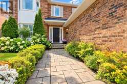 360 RIVER OAKS BOULEVARD W | Oakville Ontario | Slide Image Five